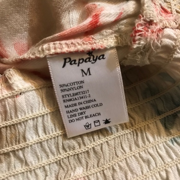 Floral off the shoulders top - Picture 3 of 4